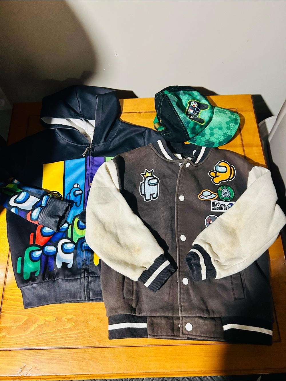 Imposters Among Us jackets size 8-10 boys